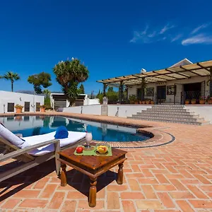 cortijo-boutique-marbella.1costadelsol.com/